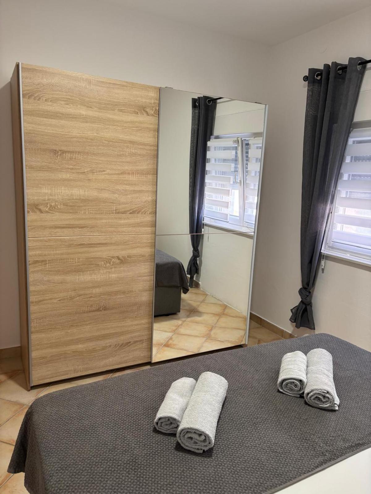 Apartmani Ivanic Vir Exterior foto